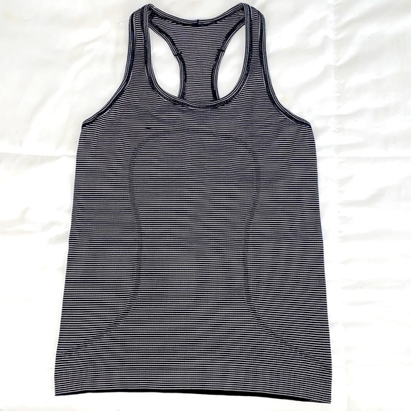 lululemon athletica Tops - Lululemon size 6 Swiftly Racerback tank top